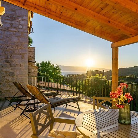 Dvor Pitve Villas 耶尔萨 外观 照片