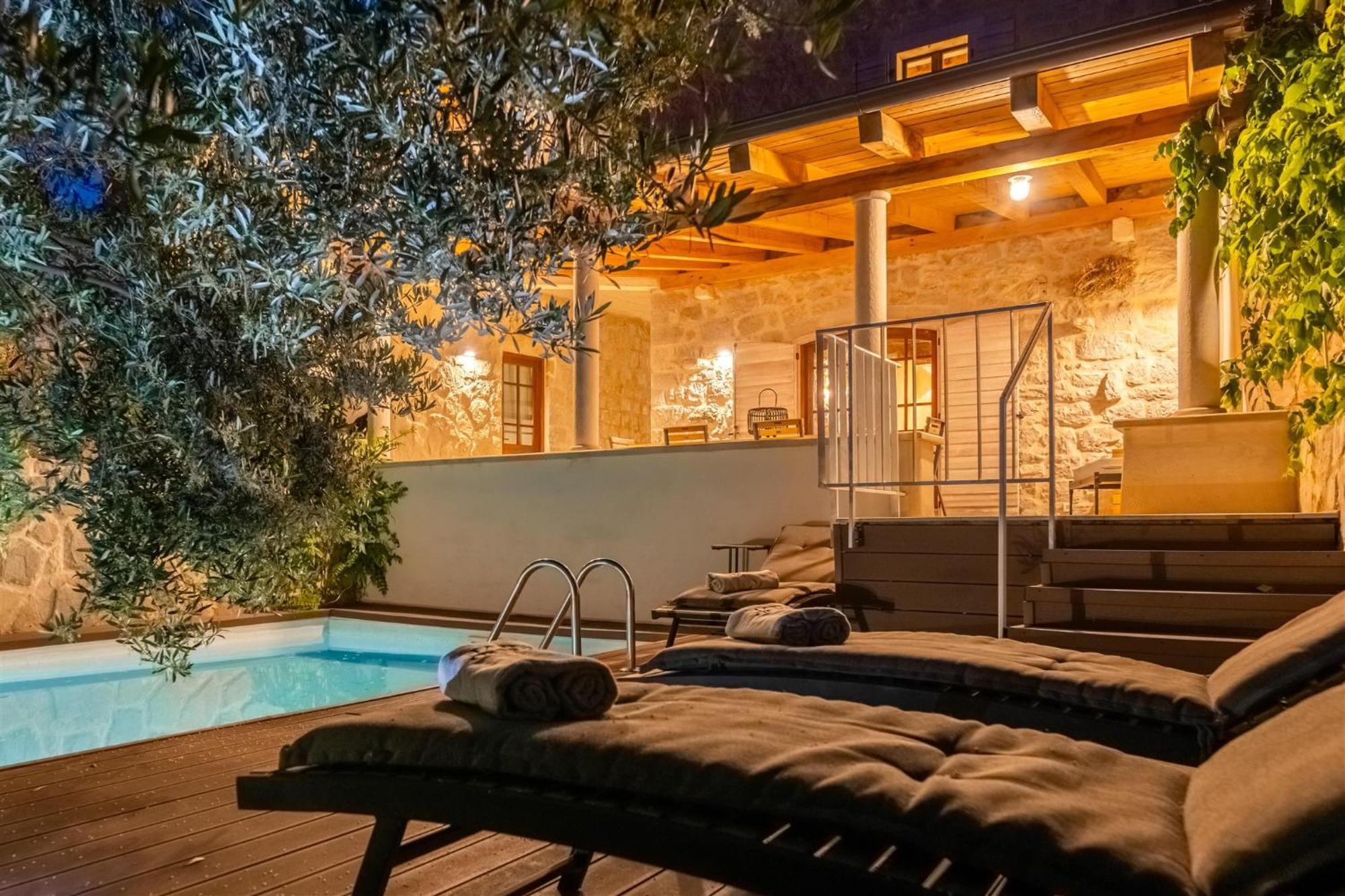 Dvor Pitve Villas 耶尔萨 客房 照片